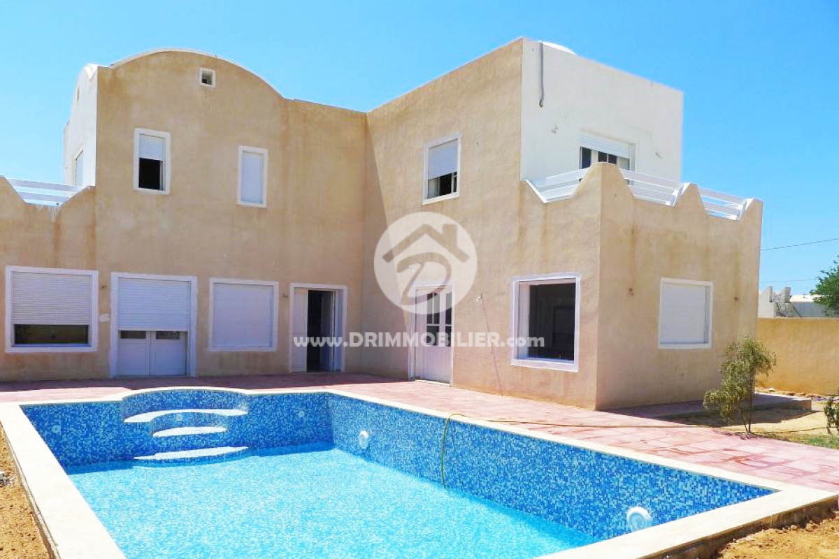 L 99 -   Villa avec piscine Djerba